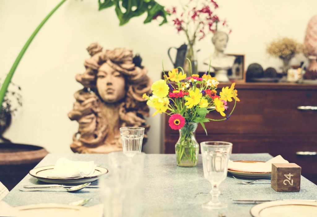 Dining table flower arrangement